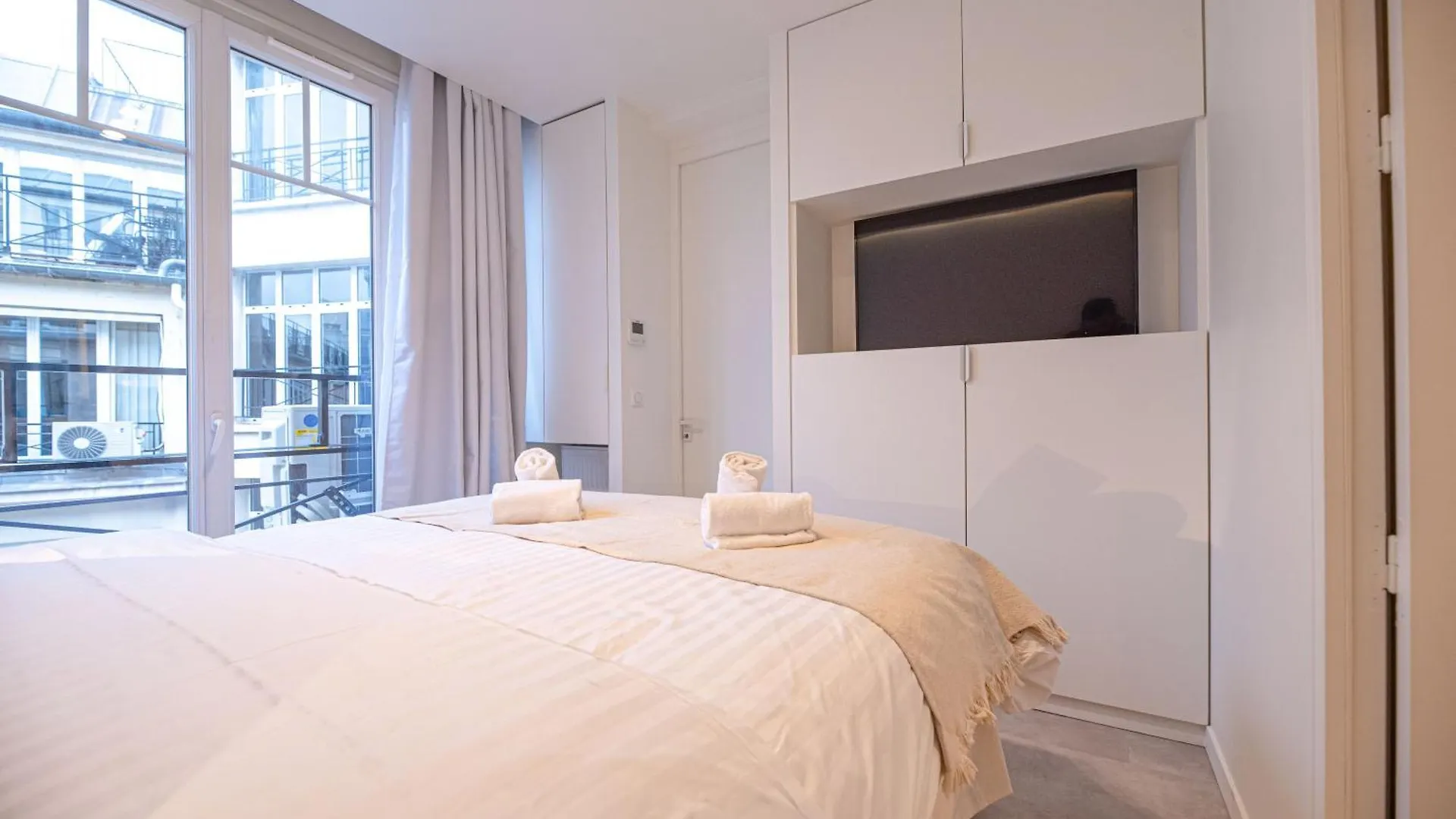 Apartment Cia - 2br Madeleine Champs Elysees