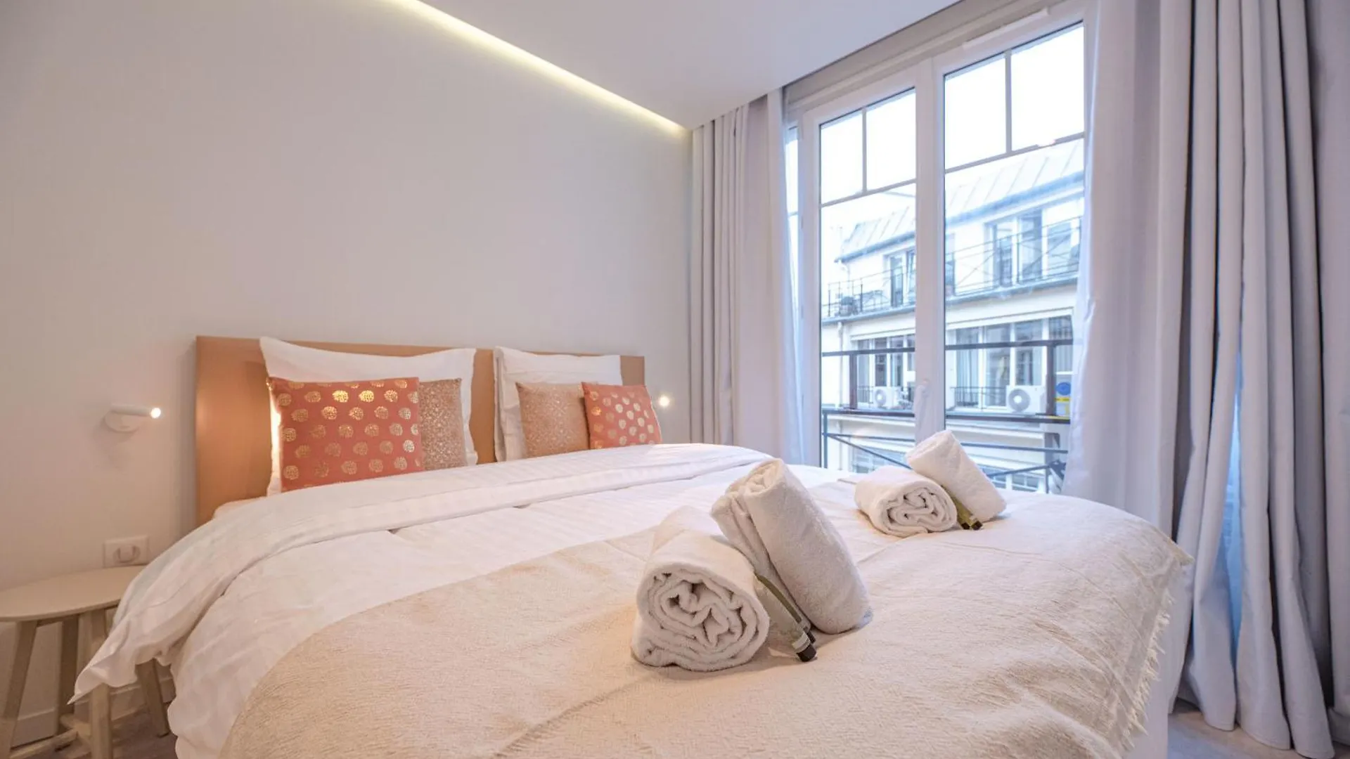 Cia - 2br Madeleine Champs Elysees Apartment Paris